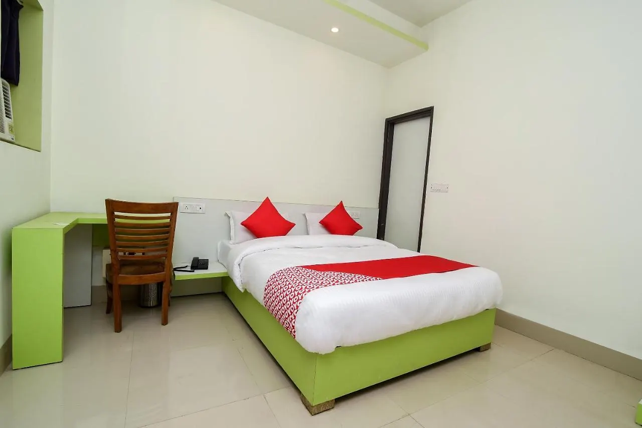 Oyo 14895 Hotel Stay Inn Gurgaon 3*,  India